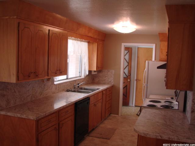 947 W 3650 N, Pleasant View, UT 84414 — photo 2