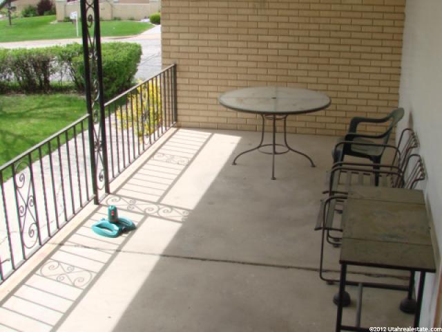 947 W 3650 N, Pleasant View, UT 84414 — photo 9