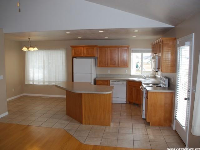 1285 W 2275 S, Syracuse, UT 84075 — photo 6