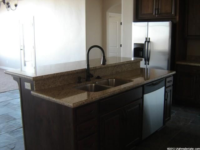 331 Manilla Dr, Draper, UT 84020 — photo 4