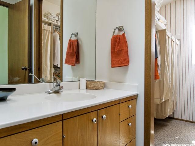 6083 Sharon Cir, South Ogden, UT 84403 — photo 10