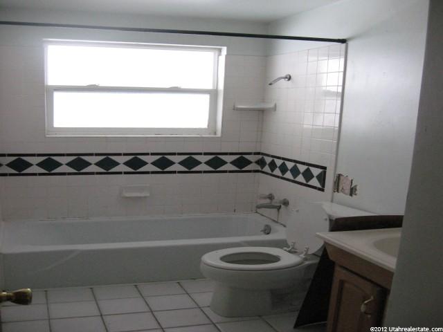 3813 S 2275 W, Roy, UT 84067 — photo 3