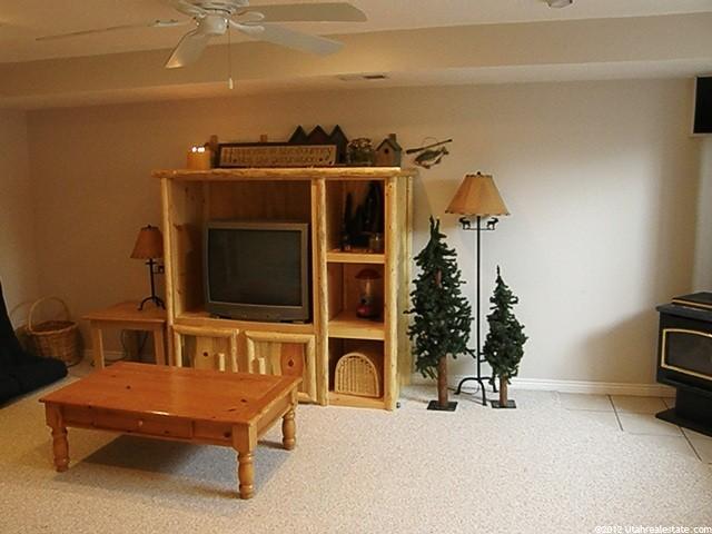 677 W 2050 N, Clinton, UT 84015 — photo 5