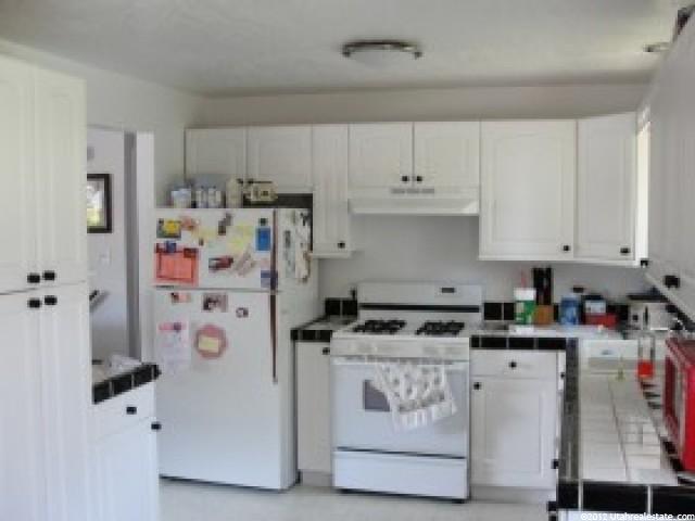 652 W 1580 N, Clinton, UT 84015 — photo 6