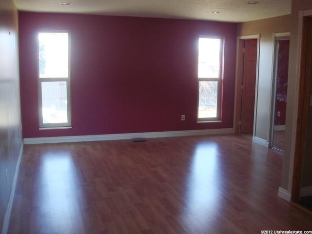9928 Tameron Dr, Sandy, UT 84092 — photo 4