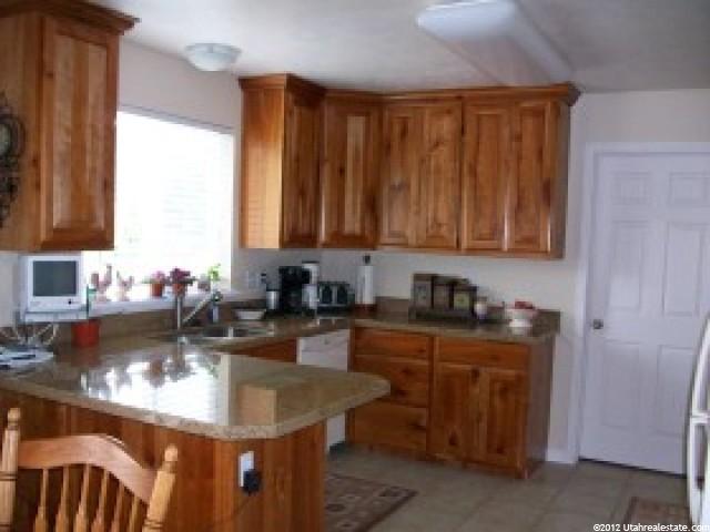 113 S 400 E, Nephi, UT 84648 — photo 2