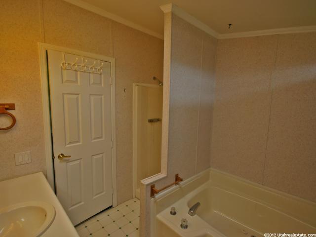 397 N 100 E, Hyde Park, UT 84318 — photo 3