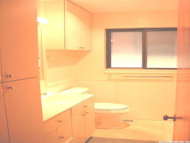 648 E 1050 N, Bountiful, UT 84010 — photo 5