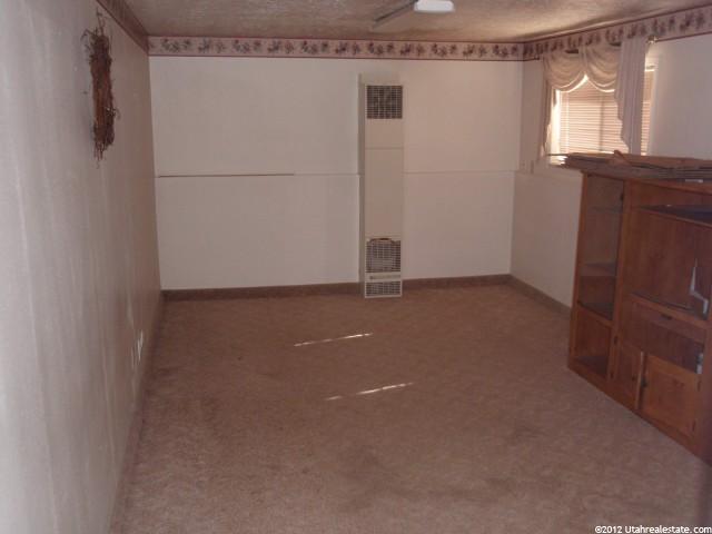 677 S 200 E, Roosevelt, UT 84066 — photo 5