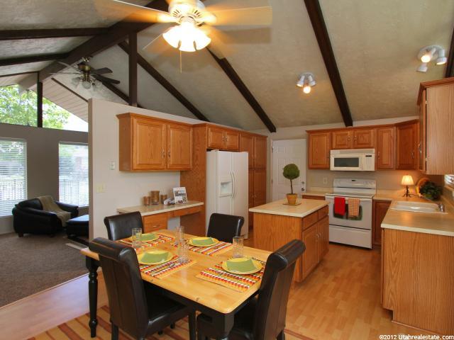 9230 S Keith Dr, Sandy, UT 84094 — photo 2