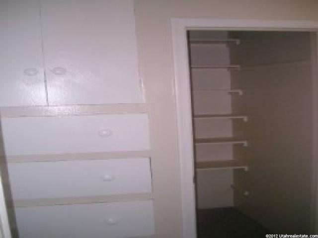 326 E Larsen Ln, Harrisville, UT 84404 — photo 8