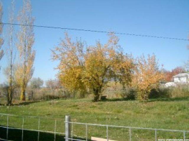 326 E Larsen Ln, Harrisville, UT 84404 — photo 10