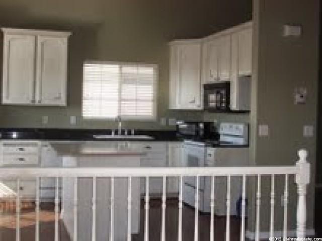 1563 W Silvercreek Dr, Layton, UT 84041 — photo 8