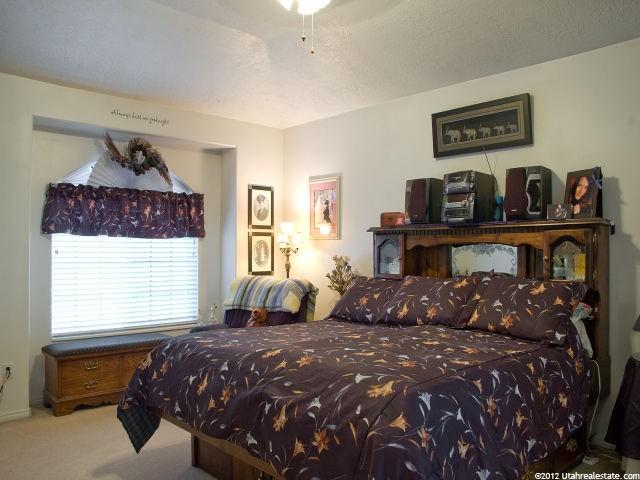 678 W Jennings Ln, Centerville, UT 84014 — photo 8