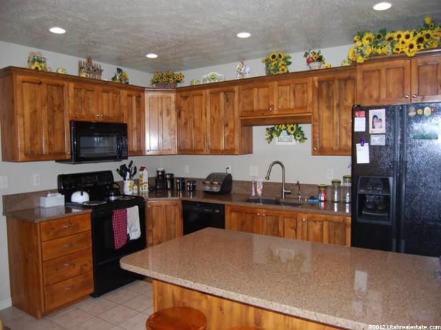 915 Garden Cir, Nibley, UT 84321 — photo 4