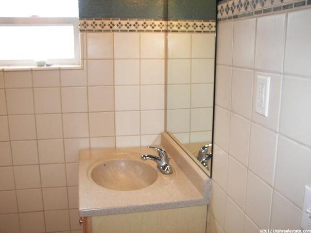 686 W First Ave, Midvale, UT 84047 — photo 8