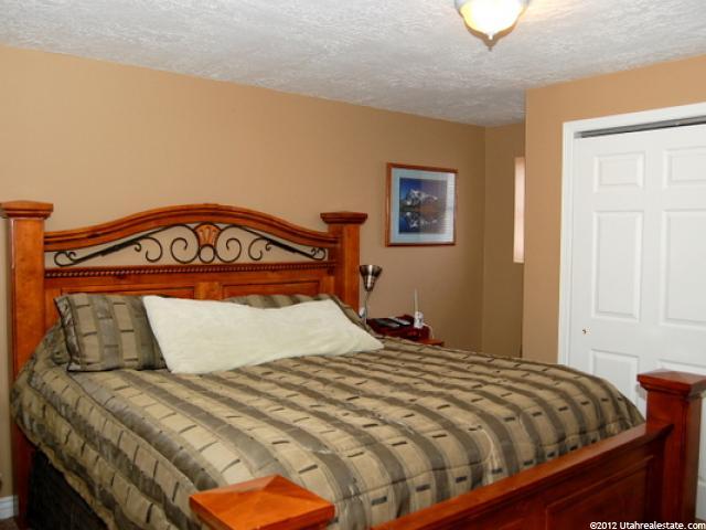 284 10th St, Ogden, UT 84404 — photo 5