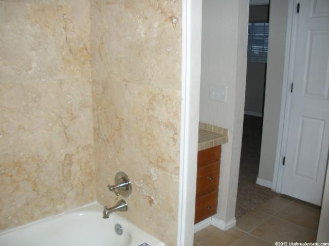 4090 W 4650 S, Roy, UT 84067 — photo 7