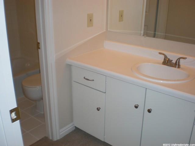 875 E Arrowhead Ln #15, Murray, UT 84107 — photo 9