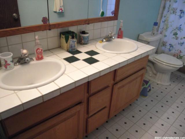 1366 S 1100 W, Syracuse, UT 84075 — photo 8