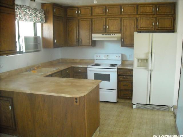 4569 W Valley View Dr, Maeser, UT 84078 — photo 3