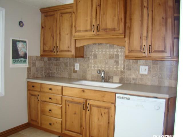 93 N Beacon Ave N, Layton, UT 84041 — photo 3