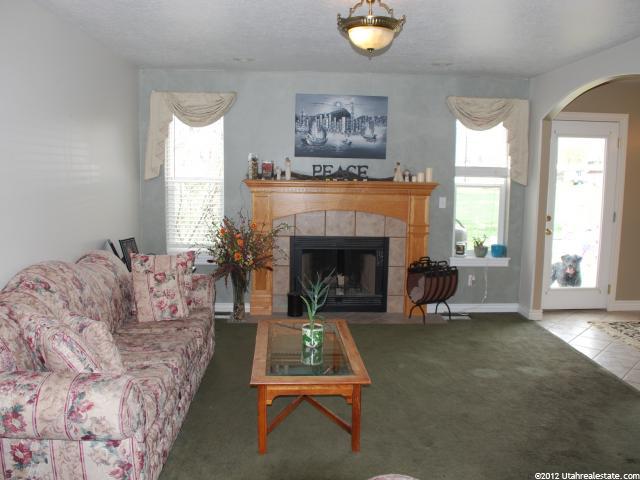 328 N 1025 W, Hyrum, UT 84319 — photo 3