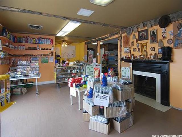 1095 N Main St, Layton, UT 84041 — photo 4