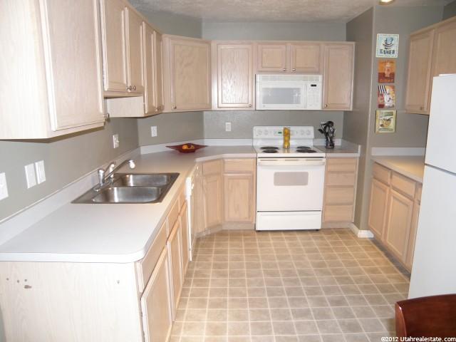 8066 N Ridge Loop E #E, Eagle Mountain, UT 84005 — photo 2