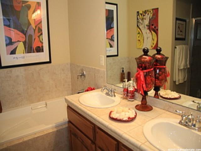 946 E 6795 S, Midvale, UT 84047 — photo 5