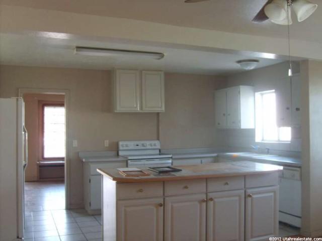 223 W 300 S, St. George, UT 84770 — photo 2