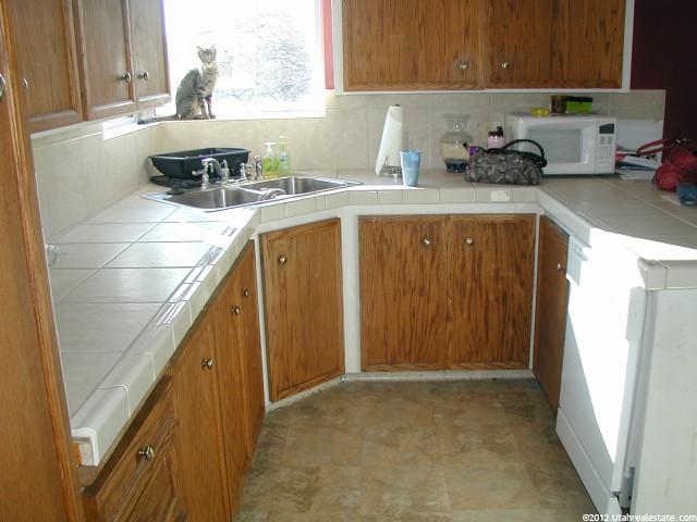 178 W Park St, Midvale, UT 84047 — photo 4