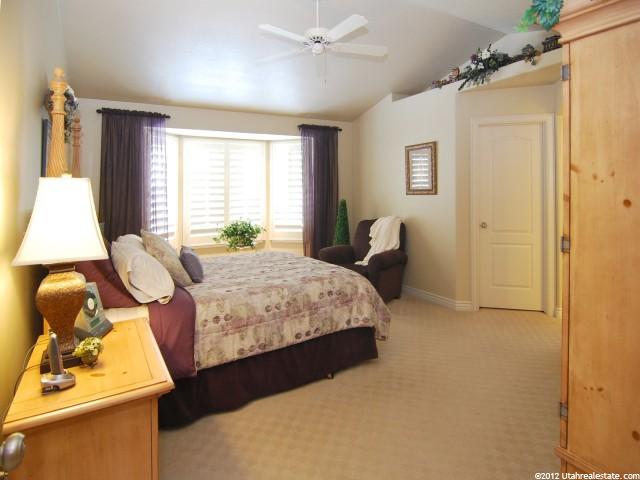 684 W 750 S, Layton, UT 84041 — photo 9