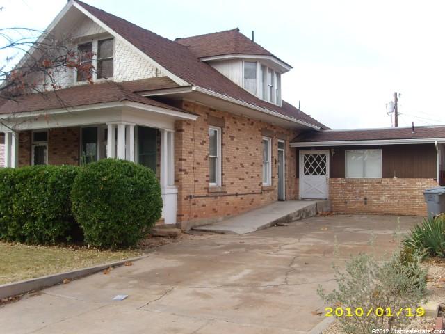 242 S 100 E, St. George, UT 84770 — photo 2