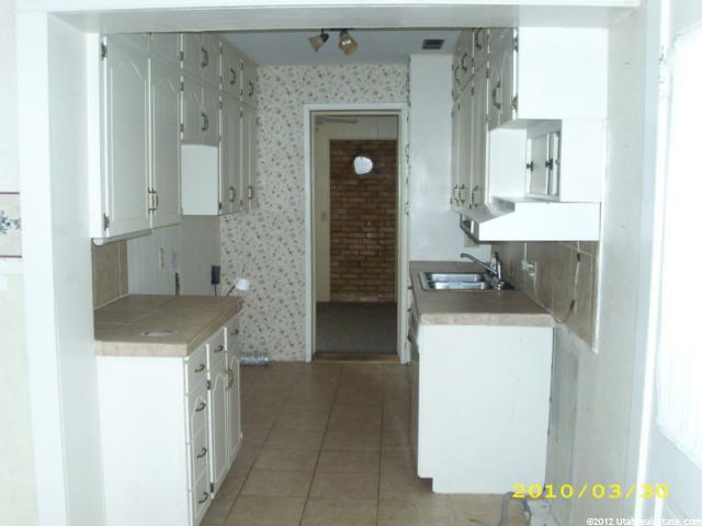 242 S 100 E, St. George, UT 84770 — photo 6