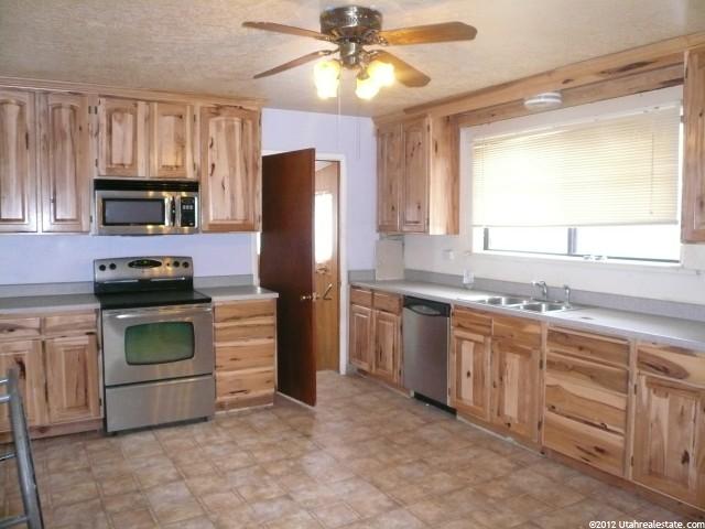 166 W Center St, Smithfield, UT 84335 — photo 3