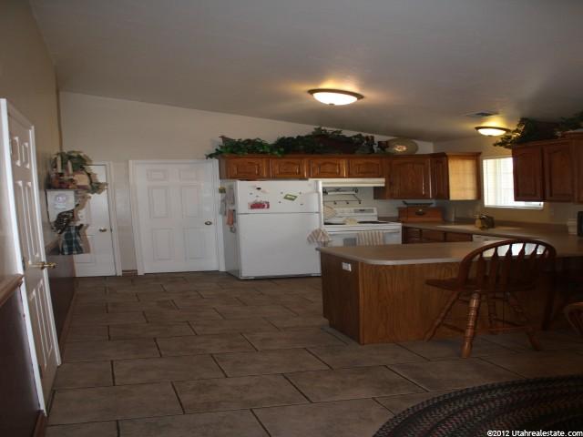 288 W 600 N, Nephi, UT 84648 — photo 4