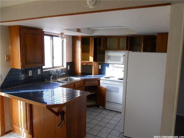 5717 S 3950 W, Roy, UT 84067 — photo 6