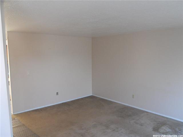 5717 S 3950 W, Roy, UT 84067 — photo 7