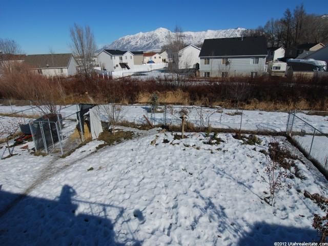 422 Meadowbrook Dr, Ogden, UT 84404 — photo 9
