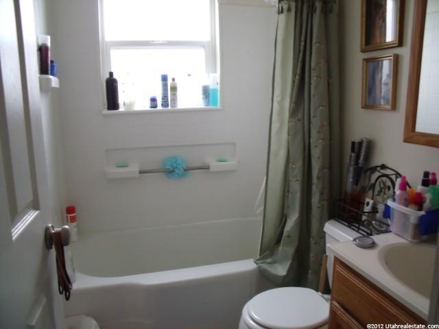 274 S Lakeview Dr, Clearfield, UT 84015 — photo 5
