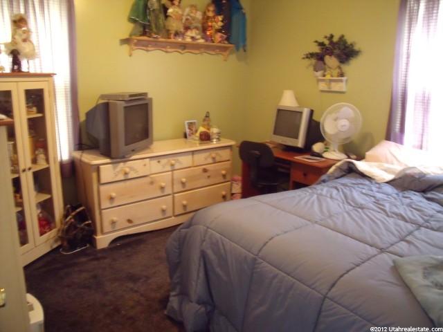 274 S Lakeview Dr, Clearfield, UT 84015 — photo 6