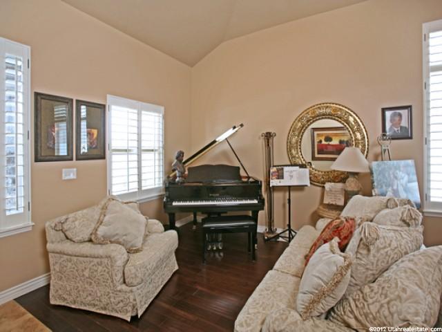 294 E Summer Leaf Dr, Draper, UT 84020 — photo 2