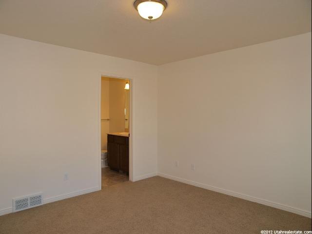 946 Chris Cir, Clearfield, UT 84015 — photo 5