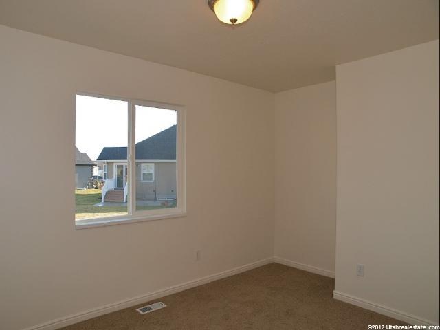 946 Chris Cir, Clearfield, UT 84015 — photo 7