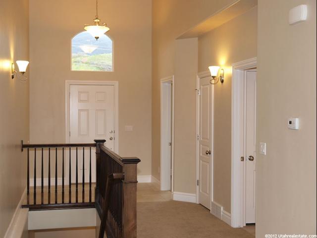 5541 S 1425 E, South Ogden, UT 84403 — photo 2