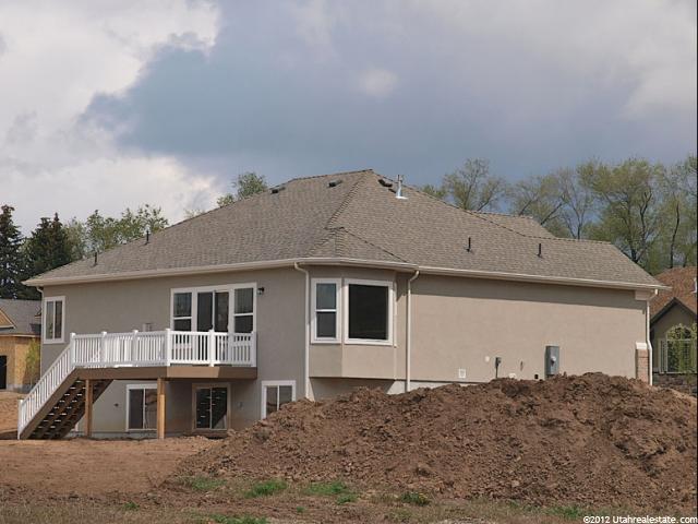 5541 S 1425 E, South Ogden, UT 84403 — photo 12