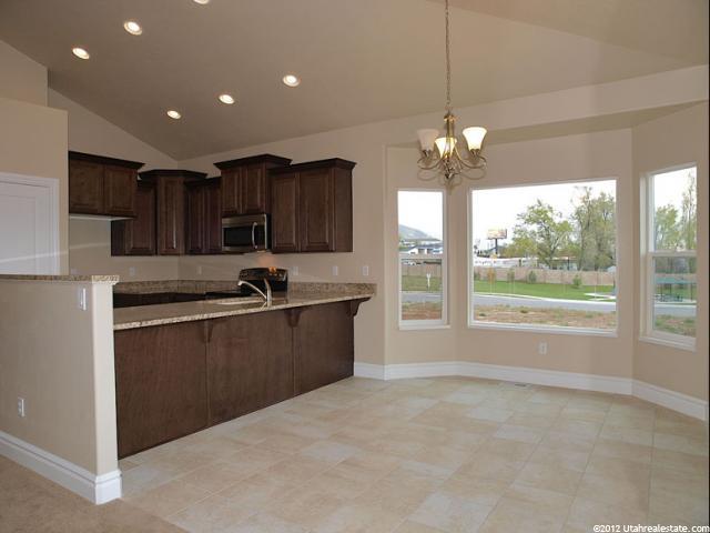 5541 S 1425 E, South Ogden, UT 84403 — photo 5