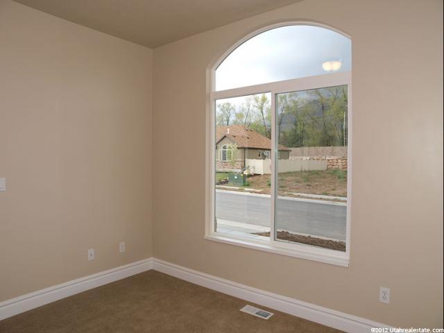 5541 S 1425 E, South Ogden, UT 84403 — photo 8