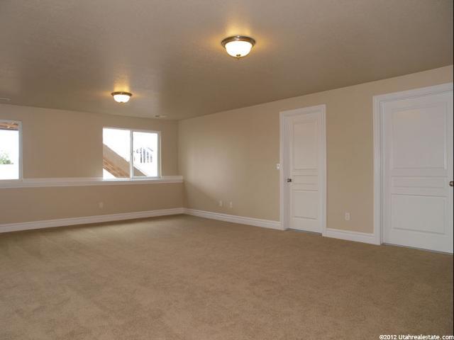 5541 S 1425 E, South Ogden, UT 84403 — photo 10